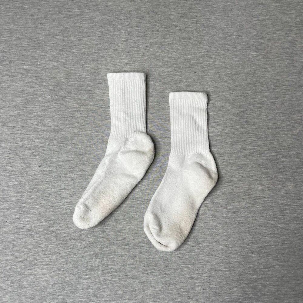 Hanes Women’s White Crew Socks